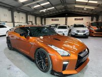 NISSAN GT-R