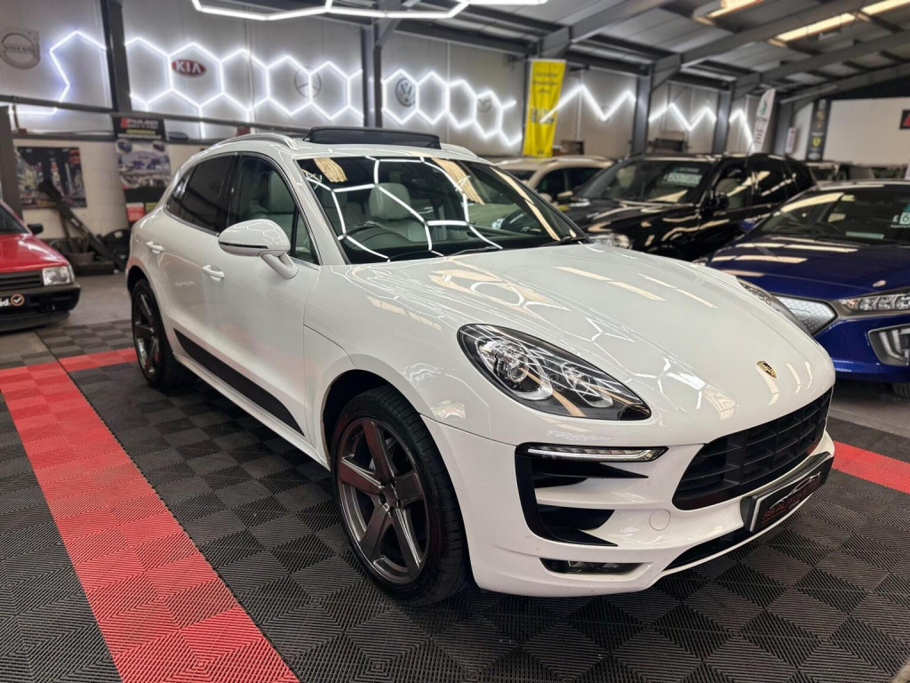 2015 Porsche MACAN